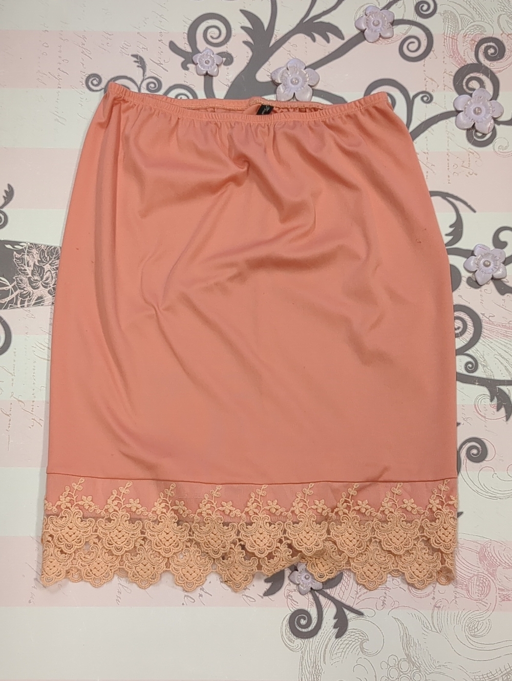 Final Touch Peach Lace-Hem Pencil Slip Skirt